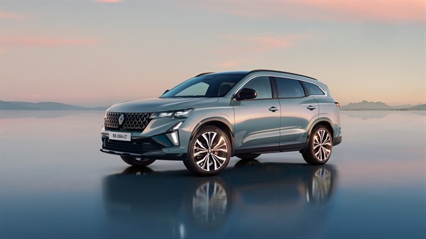 calandre structurée - Renault Espace full hybrid E-Tech